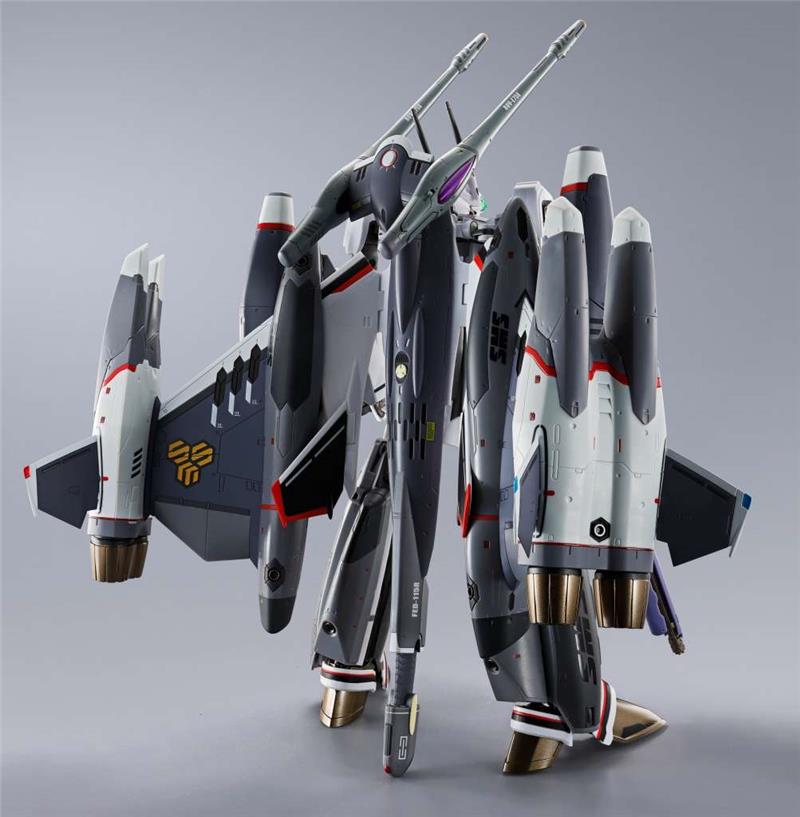 DX MACROSS VF-25F TORNADO MESSIAH VALKYRIE ALTO SAOTOME USE REV VER