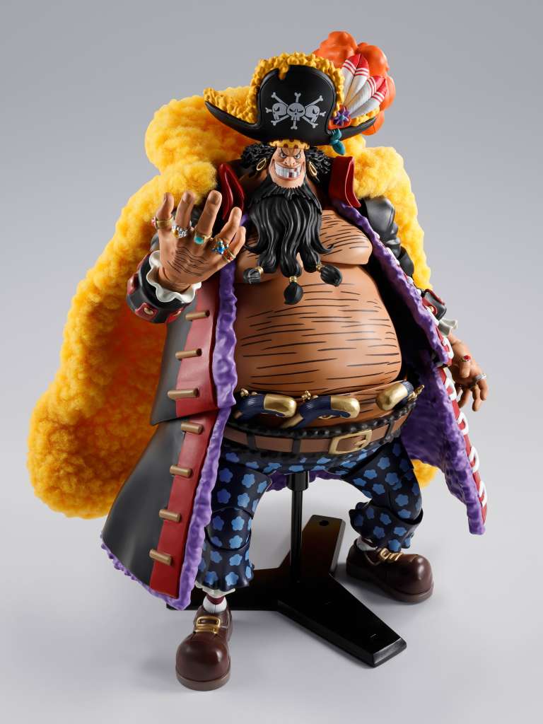 S.H. FIGUARTS - ONE PIECE MARSHALL D. TEACH 4 EMPERORS