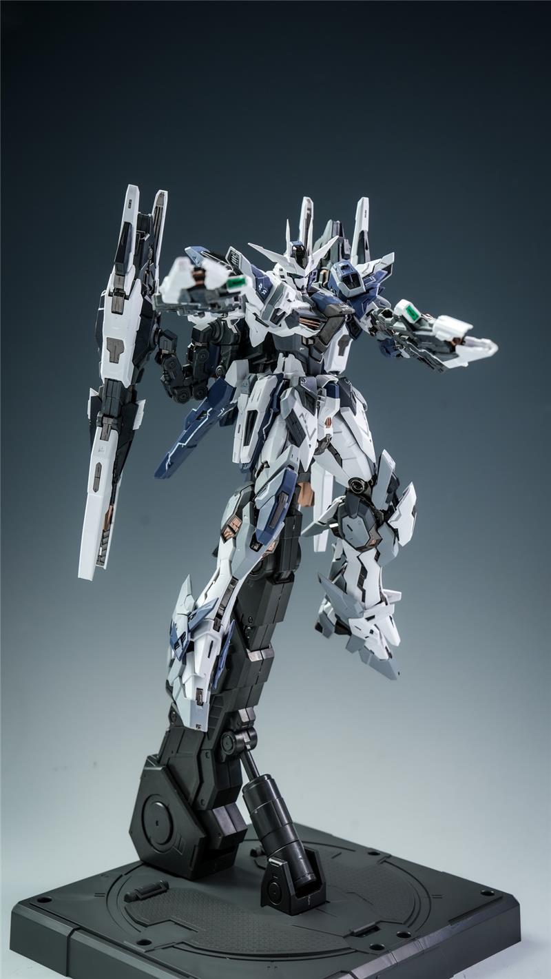 1/100 STAR ETERNAL EMERALD STAR ZERO MODEL KIT