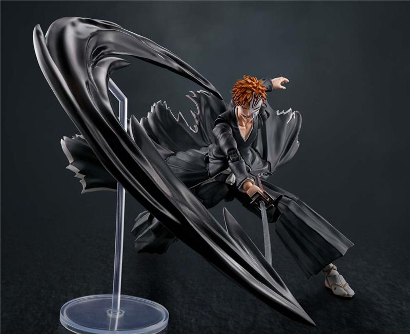 S.H. FIGUARTS - BLEACH ICHIGO KUROSAKI GETSUGATENSHO