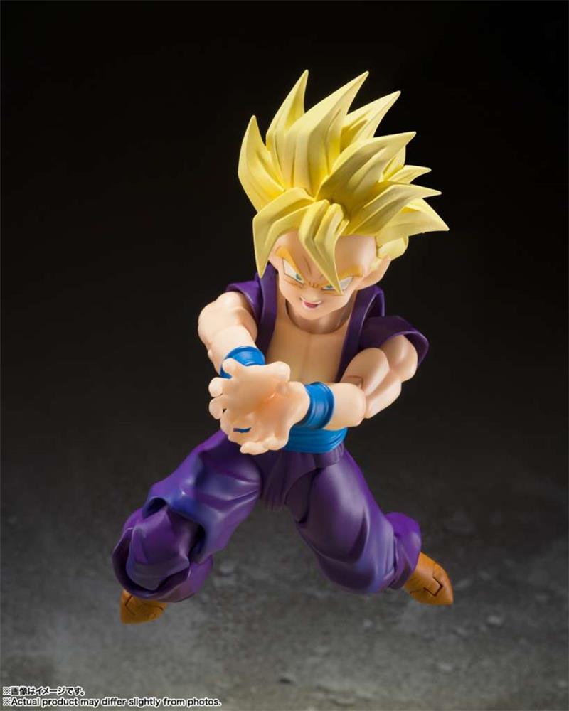 S.H. FIGUARTS - DRAGON BALL Z SUPER SAIYAN SON GOHAN THE WARRIOR WHO SURPASSED GOKU