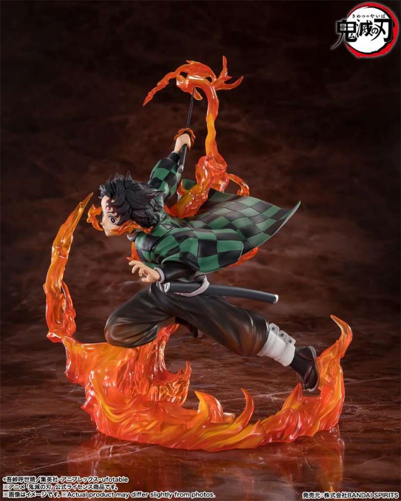 FIGUARTS ZERO - DEMON SLAYER TANJIRO KAMADO KYOJURO RENGOKU SWORD GUARD