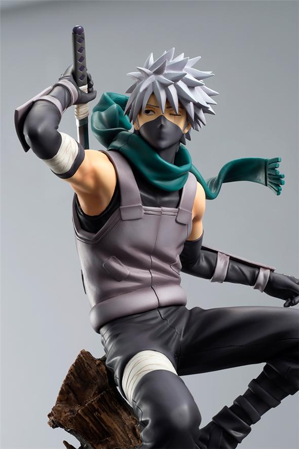 NARUTO SHIPPUDEN KAKASHI DARK SIDE GEM