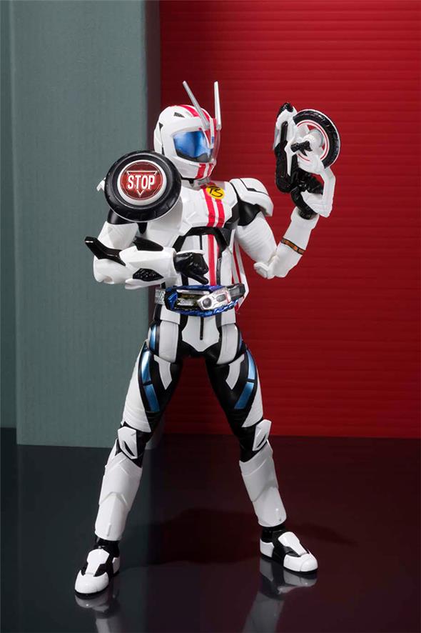 KAMEN RIDER - S.H. FIGUARTS MACH