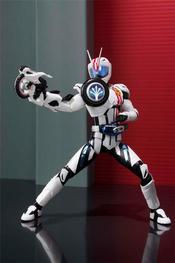 KAMEN RIDER - S.H. FIGUARTS MACH