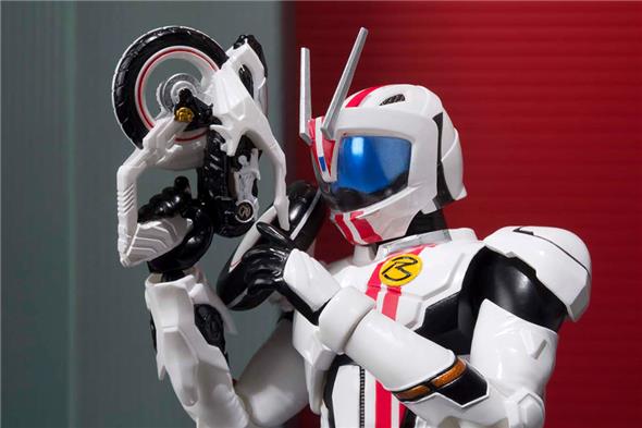 KAMEN RIDER - S.H. FIGUARTS MACH