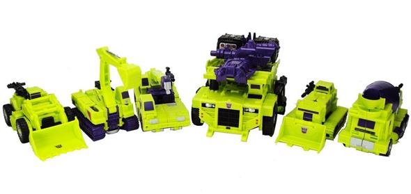 TRANSFORMERS UNITE WARRIORS UW-04 DEVASTATOR