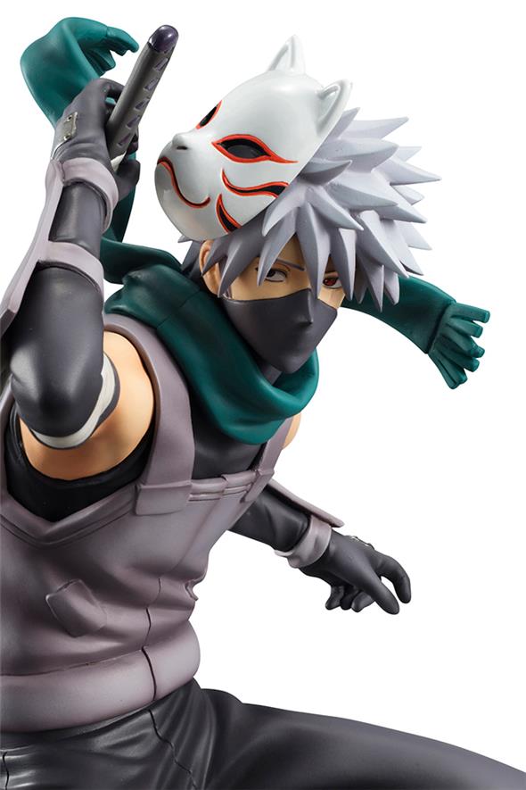 NARUTO HATAKE KAKASHI GEM STATUE