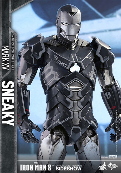 1/6 HOT TOYS - IRON MAN 3 - MARK XV SNEAKY