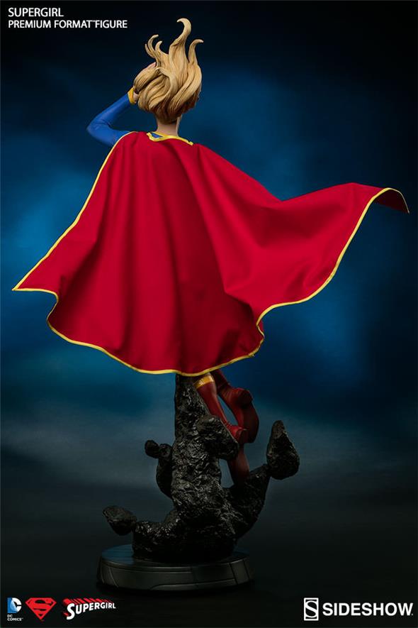 SIDESHOW - SUPERGIRL FORMIUM FORMAT