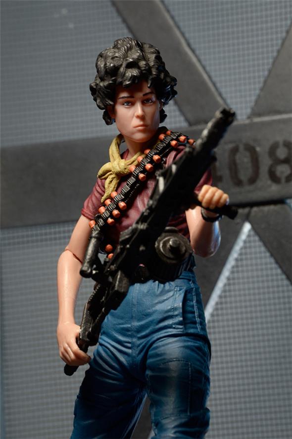 NECA - ALIEN DAY 2016 RIPLEY KENNER TRIBUTE