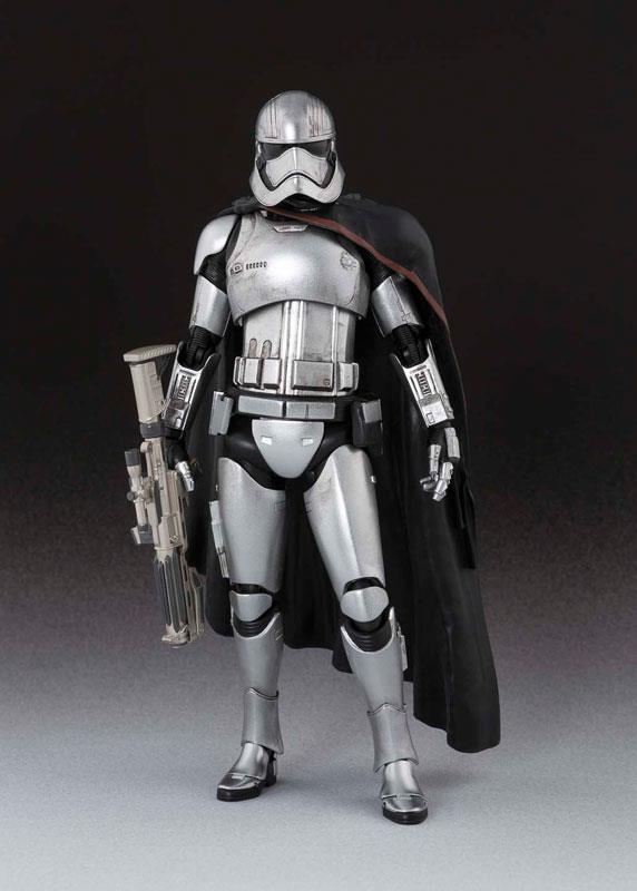 S.H. FIGUARTS STAR WARS - CAPTAIN PHASMA