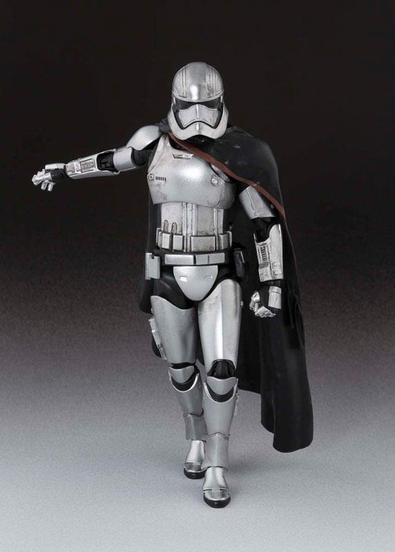 S.H. FIGUARTS STAR WARS - CAPTAIN PHASMA