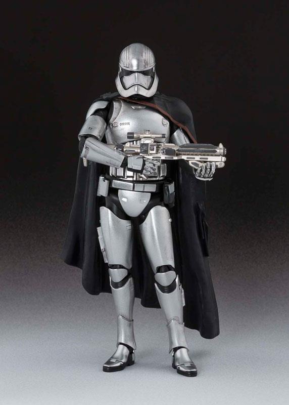 S.H. FIGUARTS STAR WARS - CAPTAIN PHASMA