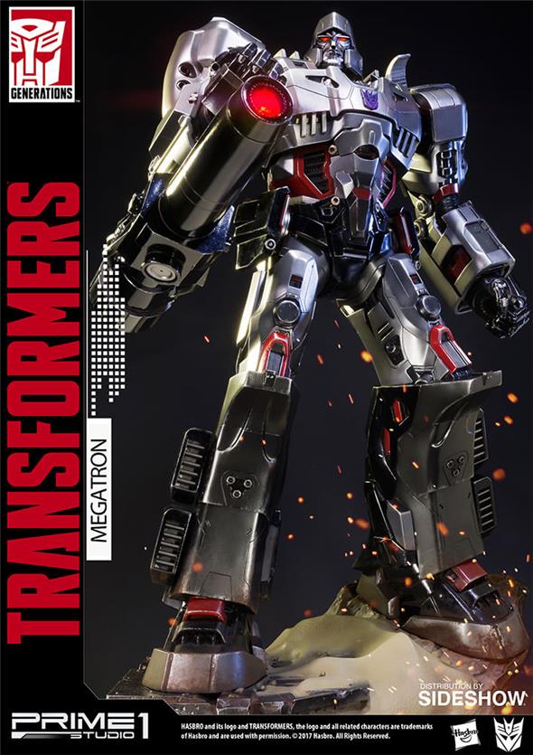 TRANSFORMERS GENERATION 1 - MEGATRON STATUE