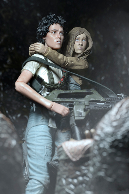 NECA - ALIENS RIPLEY & NEWT 30TH ANN DLX 2PK