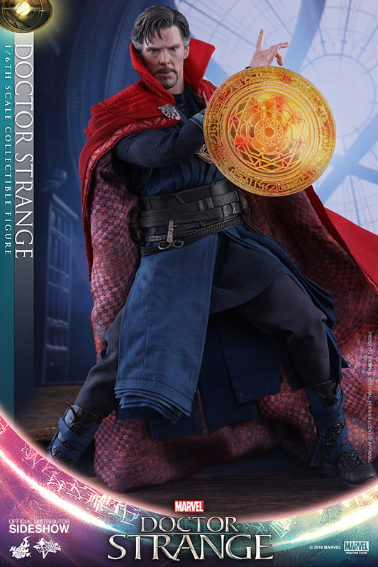 1/6 HOT TOYS - DOCTOR STRANGE