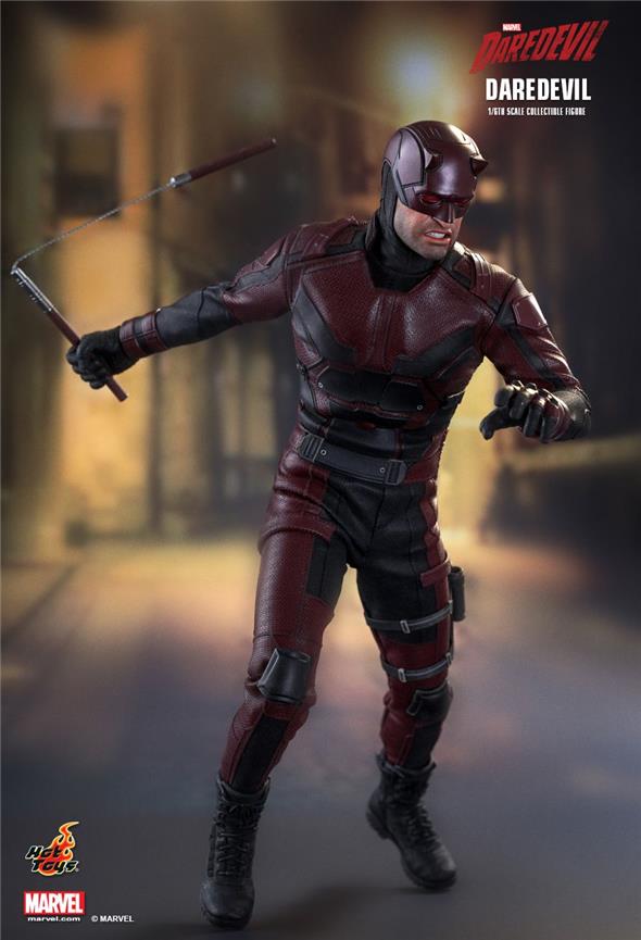 1/6 HOT TOYS - DAREDEVIL