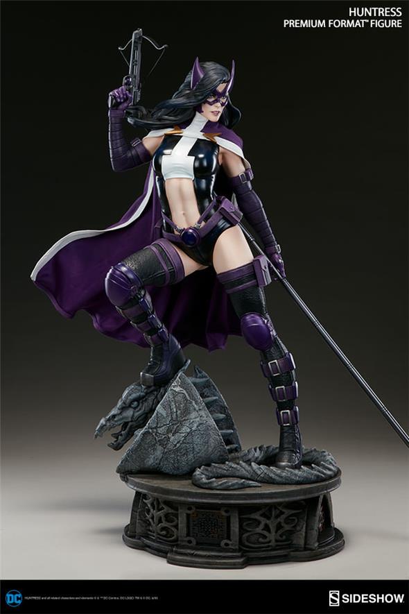 HUNTRESS PREMIUM FORMAT FIGURE