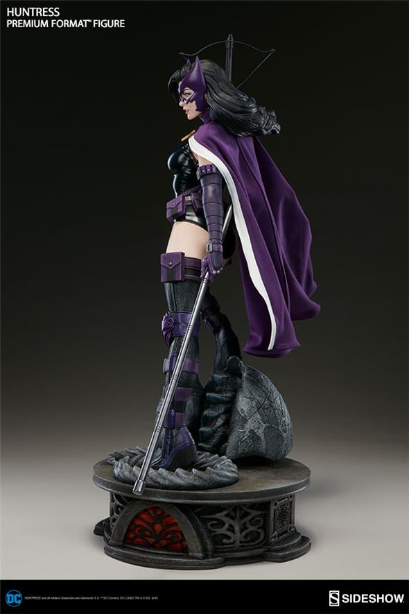 HUNTRESS PREMIUM FORMAT FIGURE