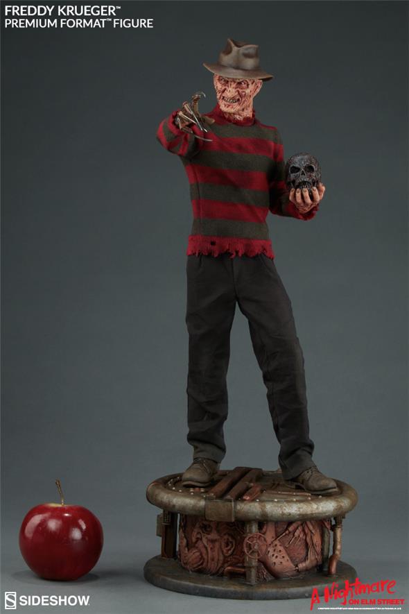 FREDDY KRUEGER PREMIUM FORMAT FIGURE