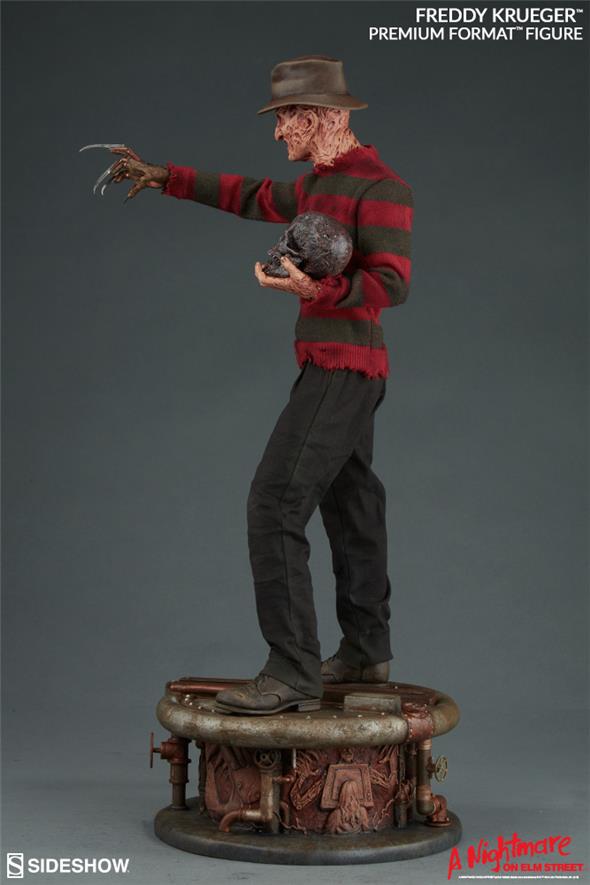 FREDDY KRUEGER PREMIUM FORMAT FIGURE