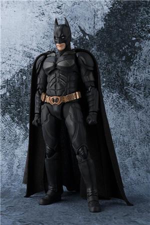 bandai-sh-figuarts-batman-the-dark-knight